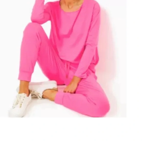 EUC Lilly Pulitzer Vibrant Roxie Pink Lillibeth SPF 50+ Joggers, Size Medium - Picture 6 of 16
